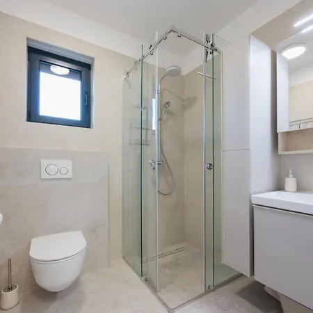 Blue Premium - Crowonder Luxury Rent Apartman Zára