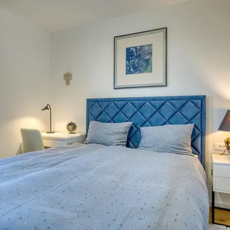 Apartament Blue Premium - Crowonder Luxury Rent *