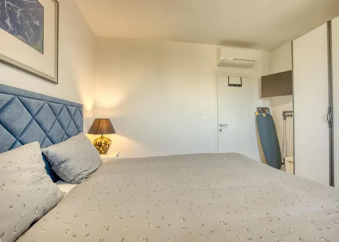 Blue Premium - Crowonder Luxury Rent Apartman